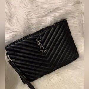 🖤Black clutch bag🖤